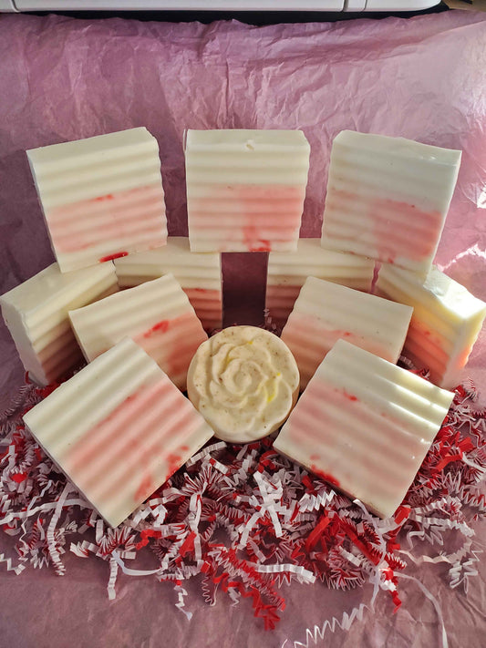 4.5oz Tallow and Oats Peppermint Soap